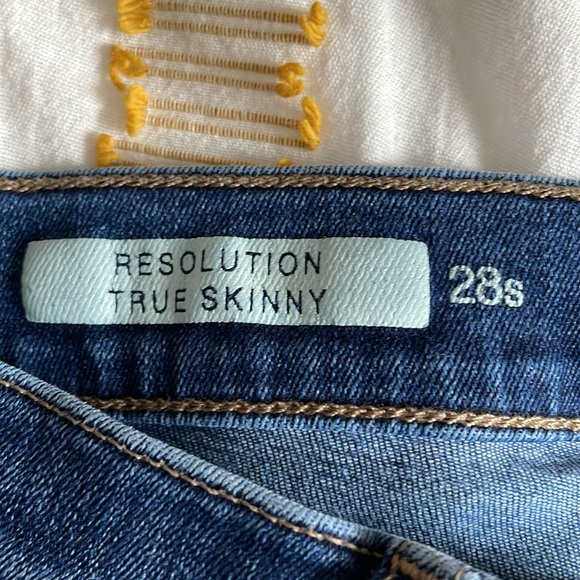 Gap Dark-Wash Resolution True Skinny Jean - size 28 short - Picture 5 of 9